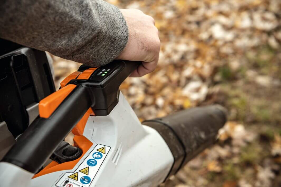 BGA 200 Cordless Leaf Blower