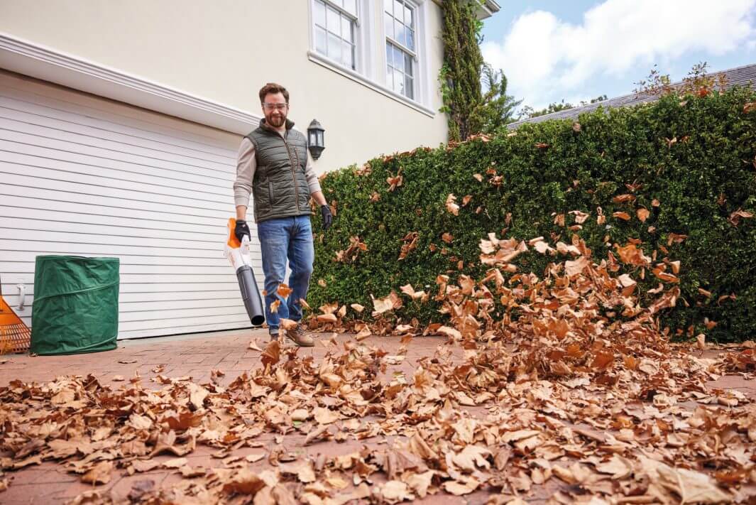 BGA 50 Cordless Leaf Blower
