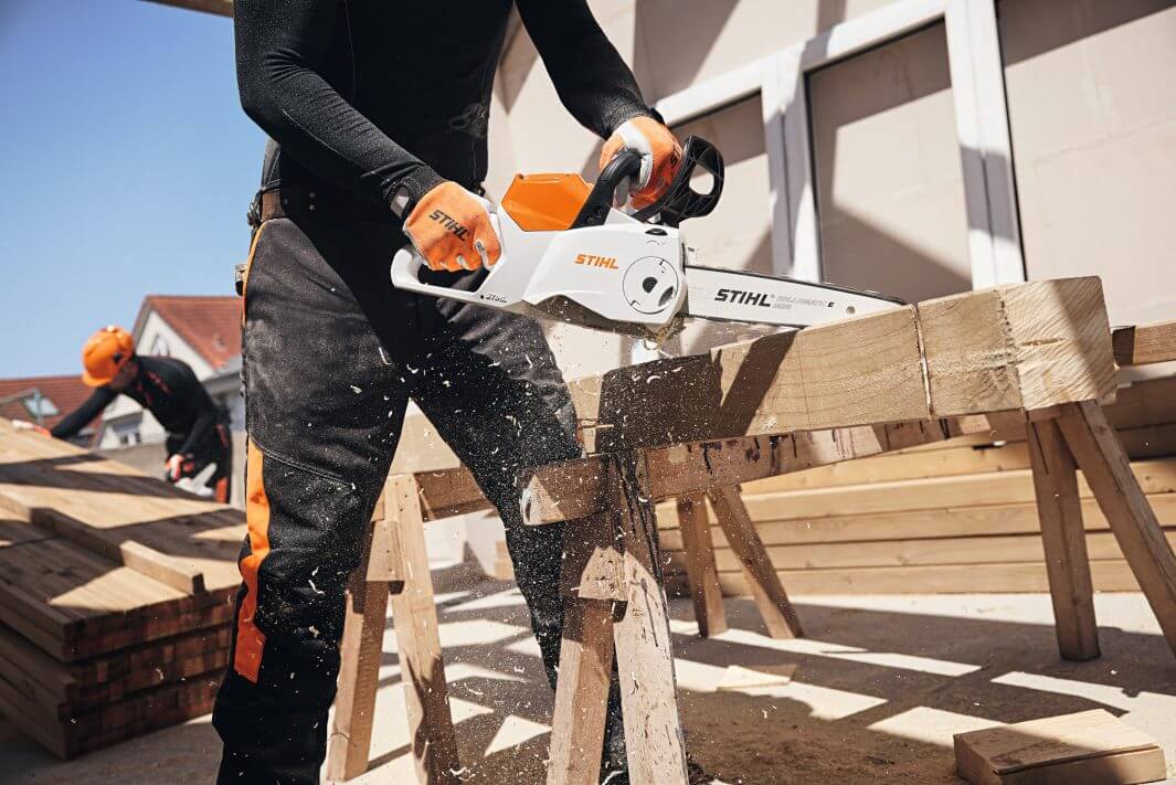 MSA 160 C-B Cordless Chainsaw 12"