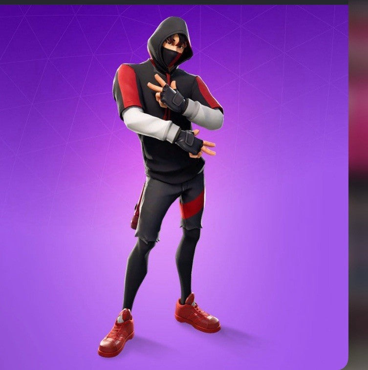 Random ikonik skin accounts